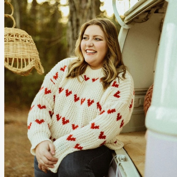 Hearts Print Red on Beige Knit Pullover Sweater Long Sleeve - Picture 10 of 16